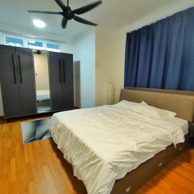 3 Storey Swimming Pool&Projector House Setia Alam Shah Alam Ngoại thất bức ảnh